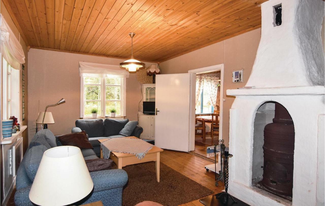 2 Bedroom Stunning Home In Molkom Sutterhojden Exterior photo